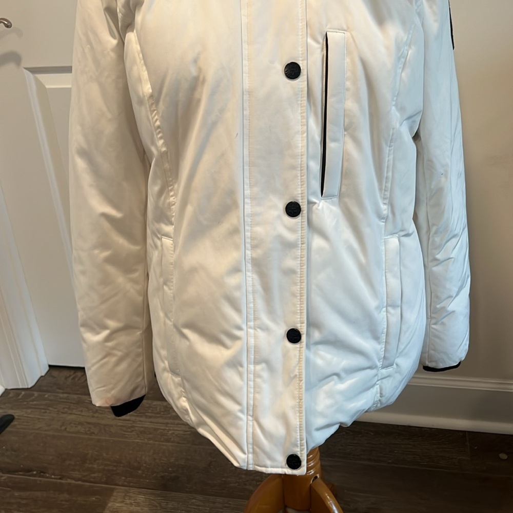 Arctic Expedition Down Coat with Faux Fur Removable Hood White Sz M - Picture 5 of 16